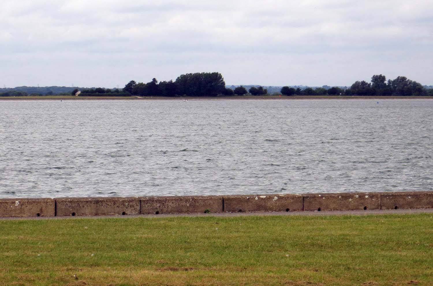 Open water at Farmoor Reservoir in Oxfordshire, seen from the embankment