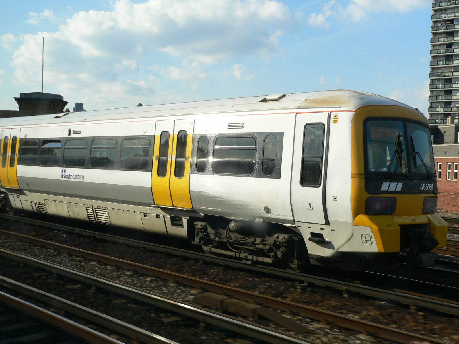 A Southeastern train approaching London Bridge station
