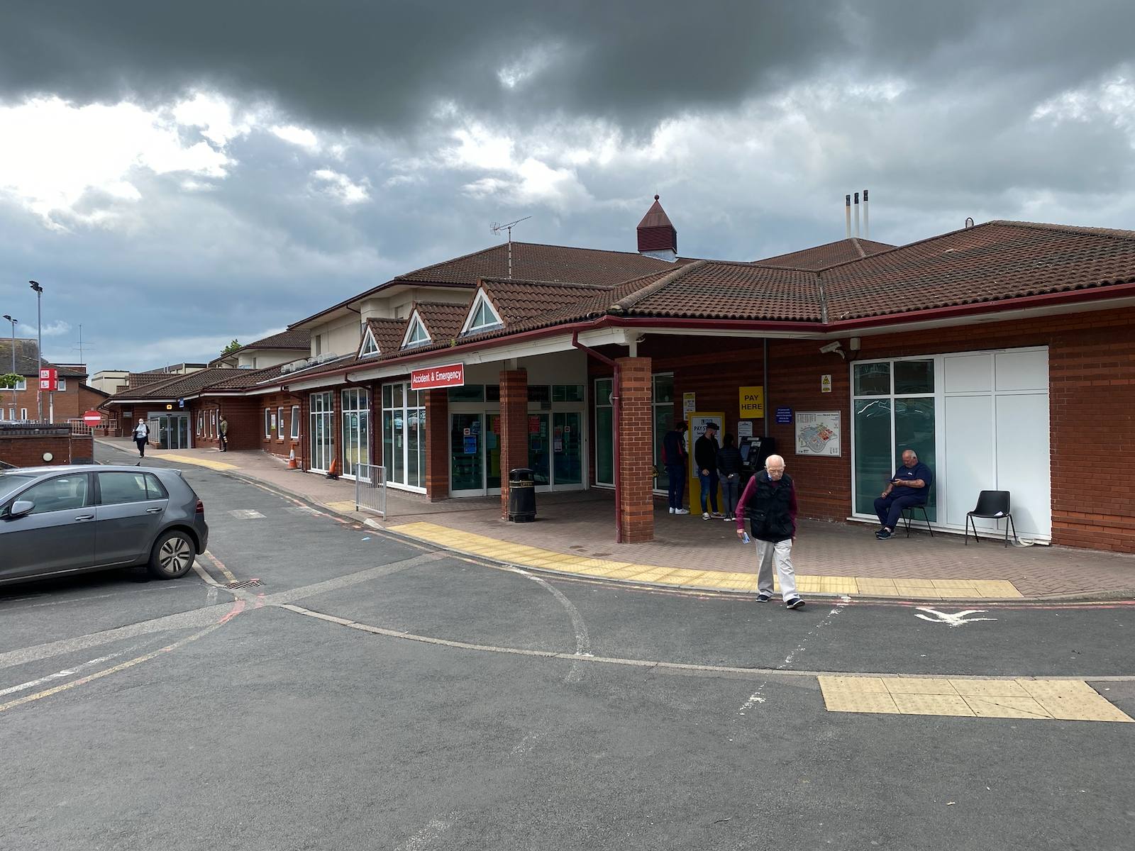 Entrance to the accident and emergency department at Warwick Hospital